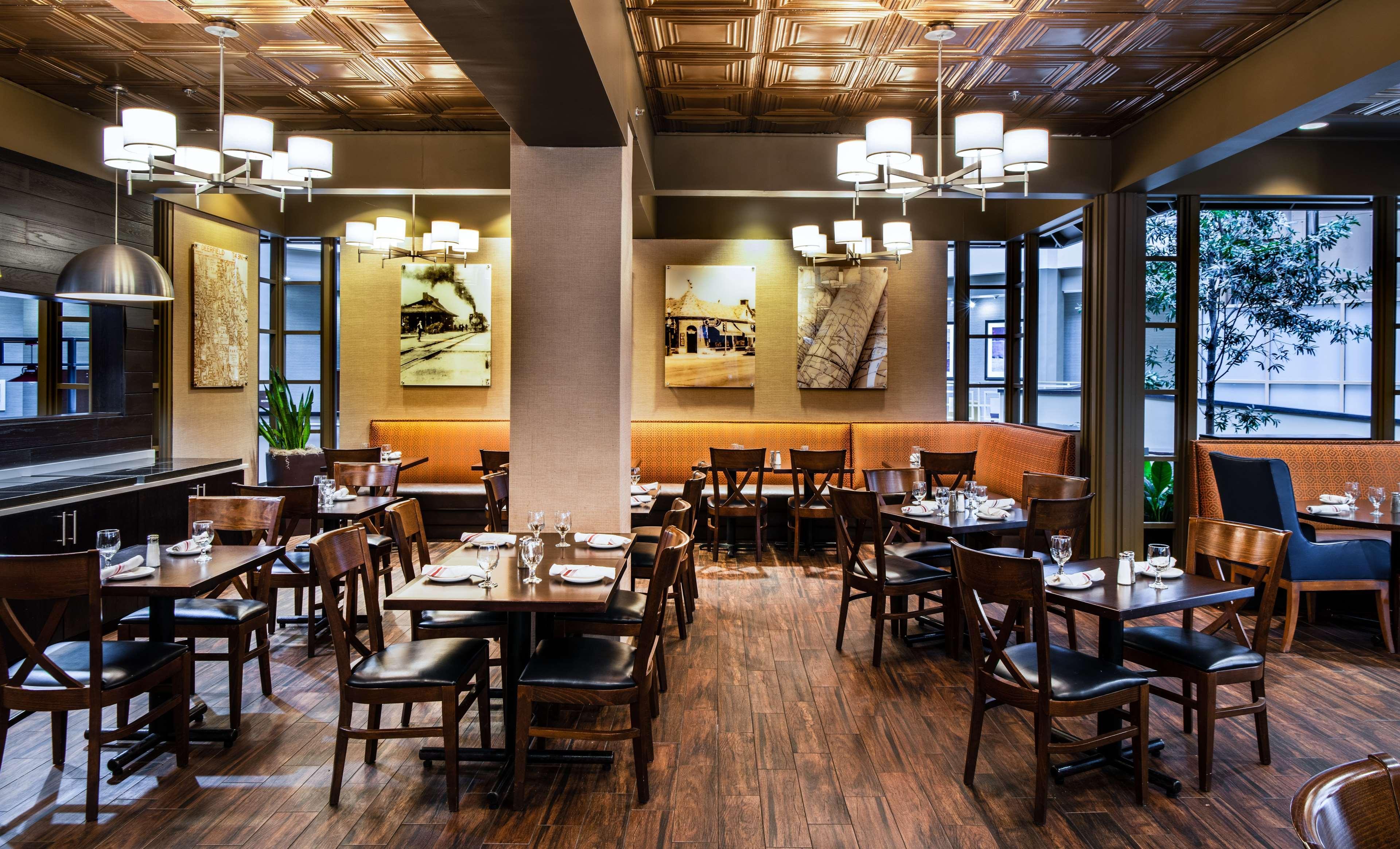 Embassy Suites By Hilton Chicago North Shore Дирфилд Экстерьер фото