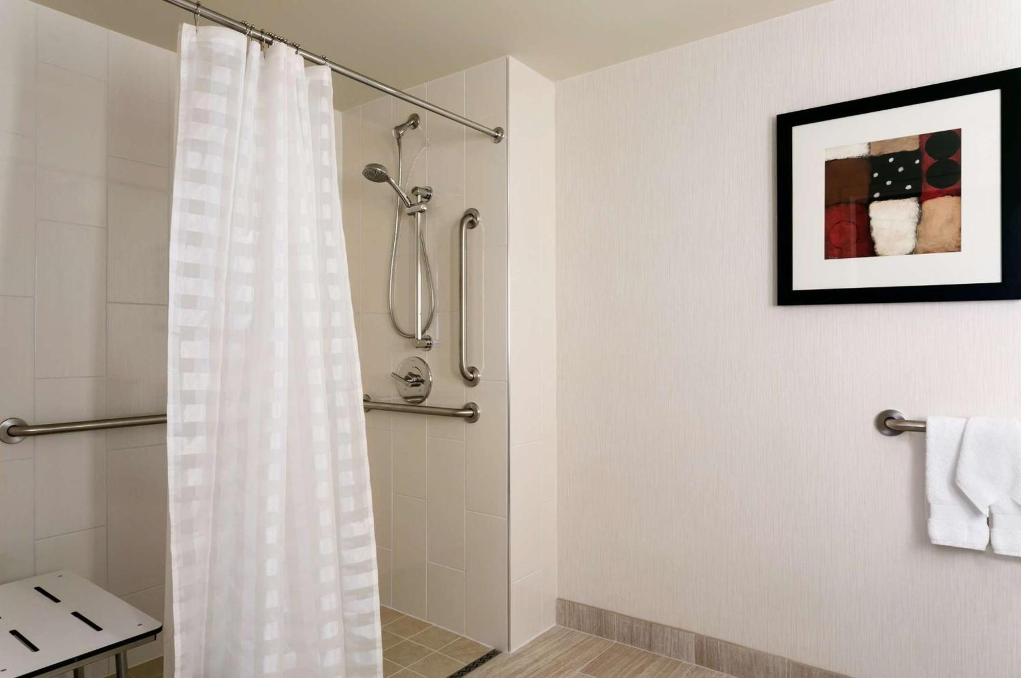 Embassy Suites By Hilton Chicago North Shore Дирфилд Экстерьер фото