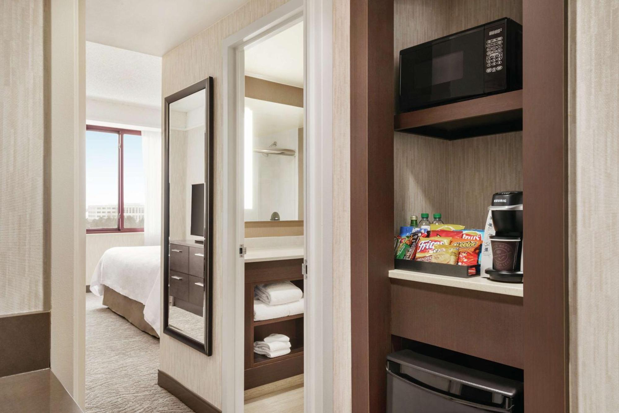 Embassy Suites By Hilton Chicago North Shore Дирфилд Экстерьер фото